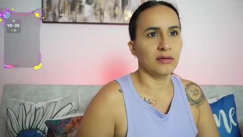 Snapshot of sara_charmy chatting on 10-04-25, 11:08 online show from 10-04-25, 11:08