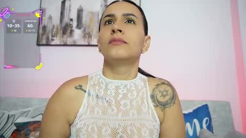 Snapshot of sara_charmy chatting on 10-06-25, 11:51 online show from 10-06-25, 11:51