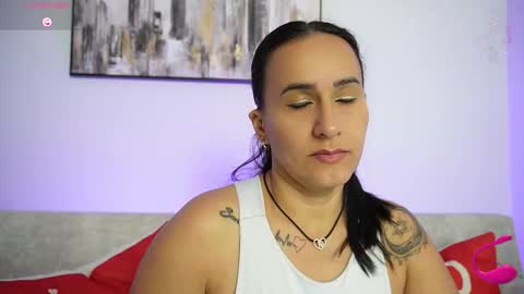 Snapshot of sara_charmy chatting on 11-18-25, 08:52 online show from 11-18-25, 08:52