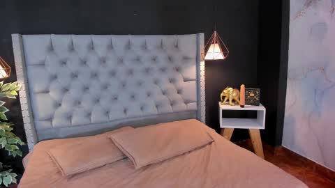 Snapshot of sara_conde chatting on 01-19-25, 11:12 YENIFER online show from 01-19-25, 11:12