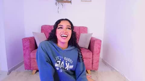 Snapshot of sara_jhonsonn chatting on 09-08-25, 11:26 Sara Jhonson online show from 09-08-25, 11:26