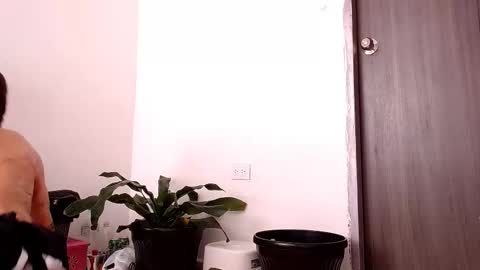 Snapshot of sara_johnson__ chatting on 11-15-25, 07:10 sara_johnson__ online show from 11-15-25, 07:10