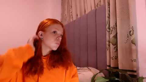 Snapshot of sara_johnson__ chatting on 04-22-26, 10:17 sara_johnson__ online show from 04-22-26, 10:17