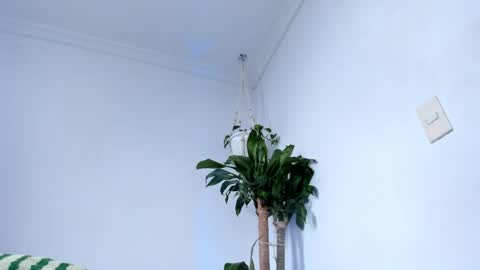 Snapshot of sara_jules_ chatting on 06-04-26, 04:57 Sara Jules online show from 06-04-26, 04:57