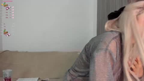 Sara  new account  give me thomb up  Follow me   help me reach 15k followers again   online show from 01-25-25, 10:50