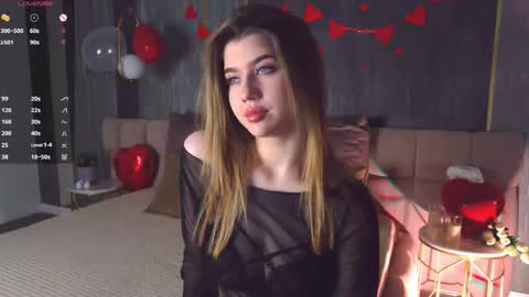 Snapshot of sara_lewiis chatting on 02-09-26, 05:06 Sara online show from 02-09-26, 05:06