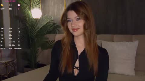 Snapshot of sara_lewiis chatting on 07-29-26, 05:00 Sara online show from 07-29-26, 05:00