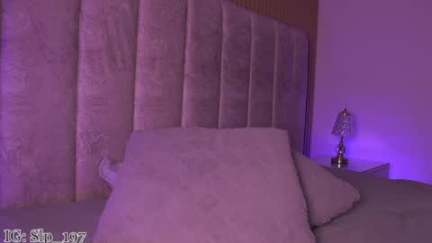 sara_lopee1 online show from 04-21-26, 12:00