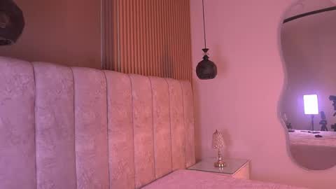 sara_lopee1 online show from 05-05-26, 11:51