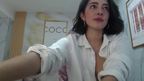 Snapshot of sara_lopez_s chatting on 09-09-25, 01:21 Sara online show from 09-09-25, 01:21