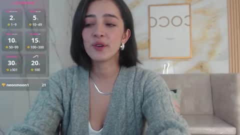 Snapshot of sara_lopez_s chatting on 10-23-25, 01:43 Sara online show from 10-23-25, 01:43