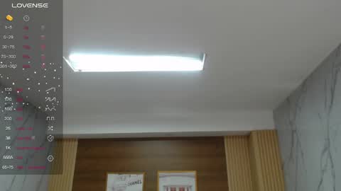 Snapshot of sara_lopez_s chatting on 04-16-26, 01:34 Sara online show from 04-16-26, 01:34