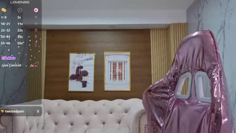Snapshot of sara_lopez_s chatting on 04-22-26, 01:56 Sara online show from 04-22-26, 01:56