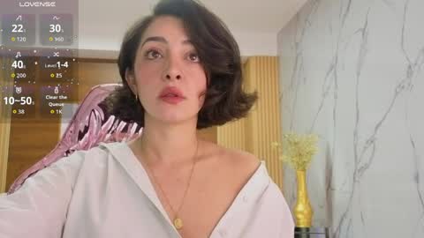 Snapshot of sara_lopez_s chatting on 05-13-26, 01:41 Sara online show from 05-13-26, 01:41