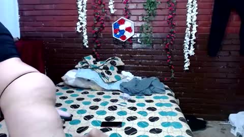 Sara love online show from 02-25-25, 03:31