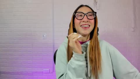 Sara Love online show from 04-16-26, 02:56