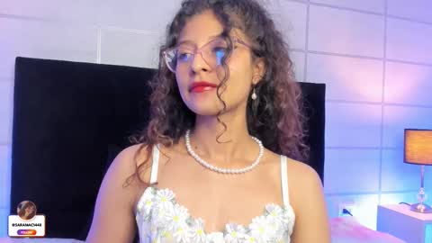 Snapshot of sara_mac_ chatting on 10-25-25, 05:04 Sara online show from 10-25-25, 05:04