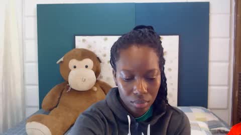 S A R A online show from 10-14-25, 11:44