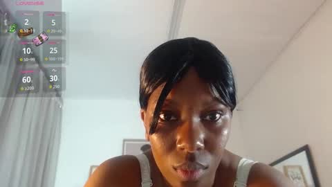 Snapshot of sara_marks chatting on 05-25-26, 10:54 S A R A online show from 05-25-26, 10:54
