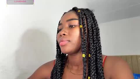 Snapshot of sara_muscle chatting on 12-03-25, 01:02 Sara online show from 12-03-25, 01:02