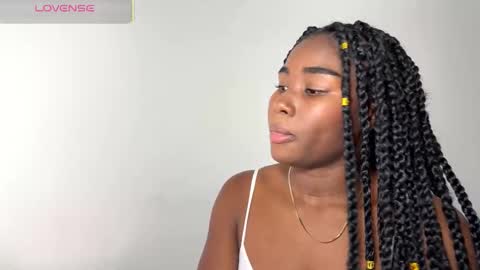 Snapshot of sara_muscle chatting on 12-04-25, 05:50 Sara online show from 12-04-25, 05:50