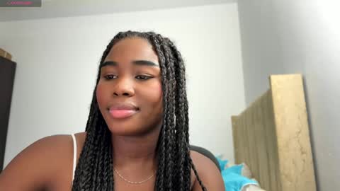 Sara online show from 04-12-26, 01:32