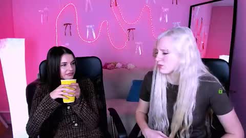 Snapshot of sara_muse1 chatting on 03-21-26, 11:59 Sara online show from 03-21-26, 11:59