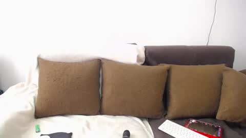  1 online show from 02-13-25, 12:54