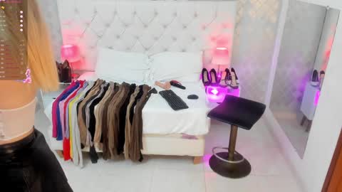 Saraa Gomez online show from 01-03-25, 03:38