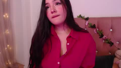 Snapshot of saraa_swett chatting on 02-10-25, 05:19 online show from 02-10-25, 05:19