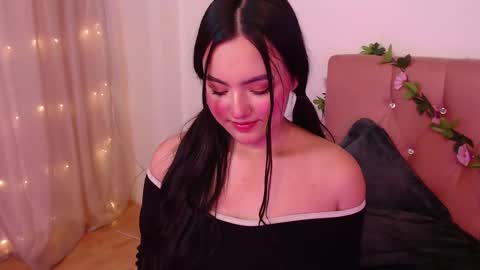 Snapshot of saraa_swett chatting on 02-12-25, 09:22 online show from 02-12-25, 09:22