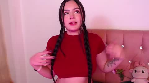 Snapshot of saraa_swett chatting on 02-26-25, 03:08 online show from 02-26-25, 03:08
