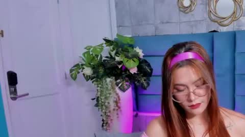 Snapshot of saraalvarezx chatting on 07-15-26, 01:11 Sara Alvarezx online show from 07-15-26, 01:11
