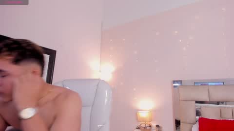 Snapshot of saraandstiven chatting on 02-08-25, 08:09 Sara And Stiven online show from 02-08-25, 08:09