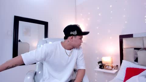 Snapshot of saraandstiven chatting on 03-07-25, 03:19 Sara And Stiven online show from 03-07-25, 03:19