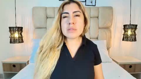 Snapshot of sarablonde_t chatting on 06-13-26, 11:24 sarablonde_t online show from 06-13-26, 11:24