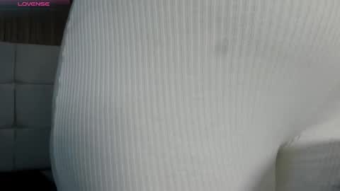   online show from 10-12-25, 10:36