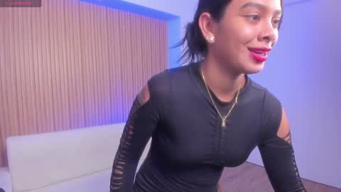 Sara  Everyday From 1430 to 2130 Col Time online show from 12-31-24, 01:04