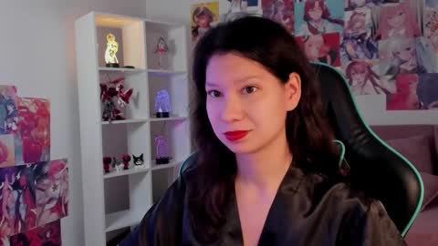 Snapshot of saradenars chatting on 11-19-25, 05:18 SaraDenars online show from 11-19-25, 05:18