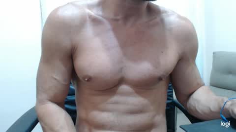 Snapshot of saradorj92 chatting on 01-11-25, 06:03 saradorj92 online show from 01-11-25, 06:03