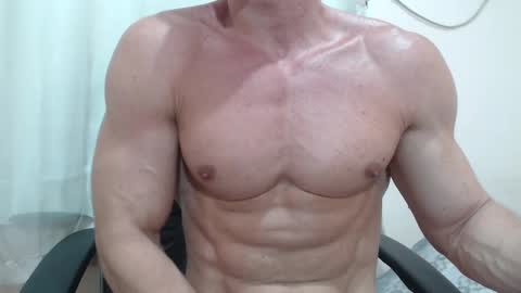 Snapshot of saradorj92 chatting on 11-16-25, 01:44 saradorj92 online show from 11-16-25, 01:44