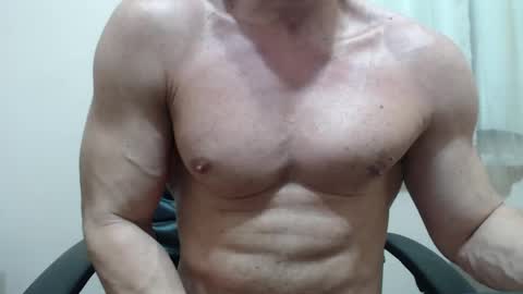 saradorj92 online show from 03-08-26, 06:50