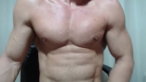 saradorj92 online show from 03-26-26, 11:54