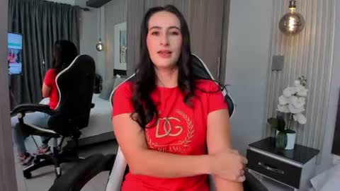 Snapshot of saragomez_1 chatting on 07-02-26, 12:22 Sara Gomez online show from 07-02-26, 12:22