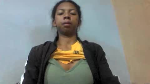 sarah146341 online show from 06-01-26, 07:37