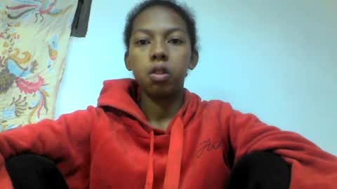 sarah146341 online show from 07-10-26, 03:22
