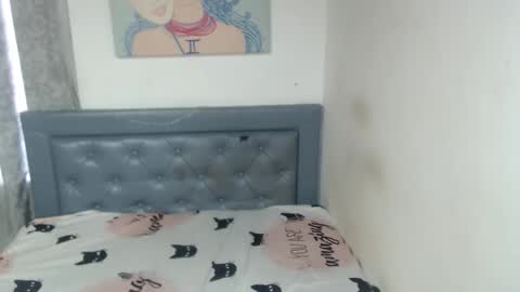 sarah online show from 10-20-25, 06:52