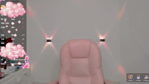 Snapshot of sarah_angelll chatting on 02-07-26, 10:57 sarah online show from 02-07-26, 10:57