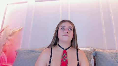 Snapshot of sarah_bonneth chatting on 06-09-26, 11:33 Sarah Bonneth online show from 06-09-26, 11:33