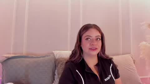 Snapshot of sarah_bonneth chatting on 07-18-26, 11:36 Sarah Bonneth online show from 07-18-26, 11:36